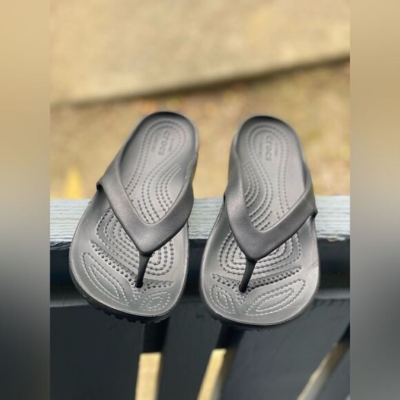 Crocs Women's Kadie II Flip Flops Black Sz 4 US - Picture 2 of 12